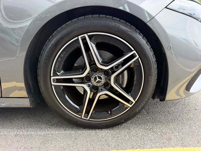 MERCEDES-BENZ A Class Photo 6