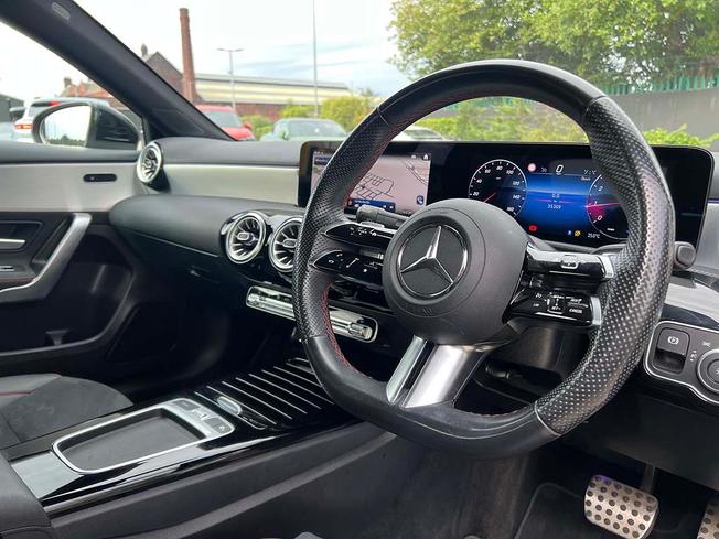 MERCEDES-BENZ A Class Photo 23