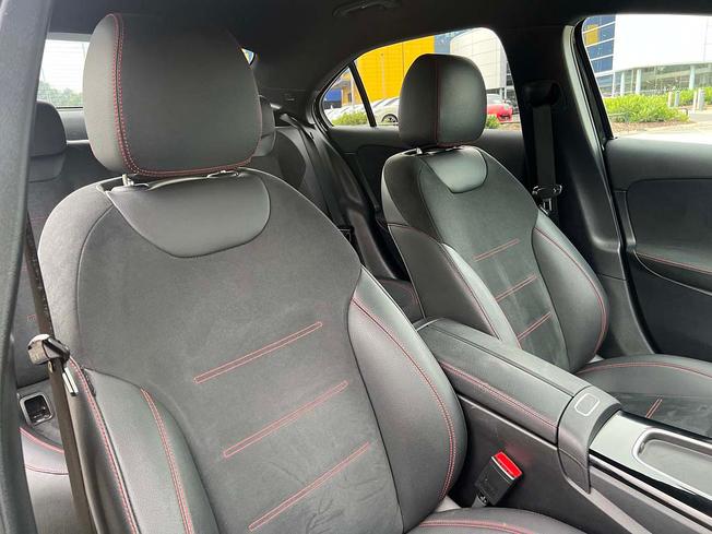 MERCEDES-BENZ A Class Photo 35