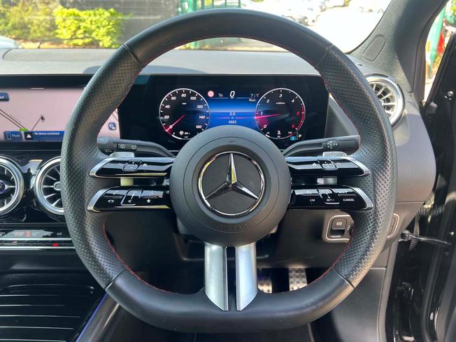 MERCEDES-BENZ B Class Photo 21