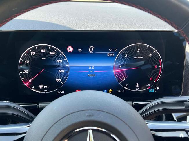 MERCEDES-BENZ B Class Photo 24