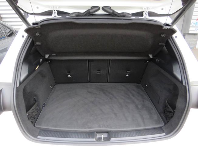 MERCEDES-BENZ B Class Photo 9