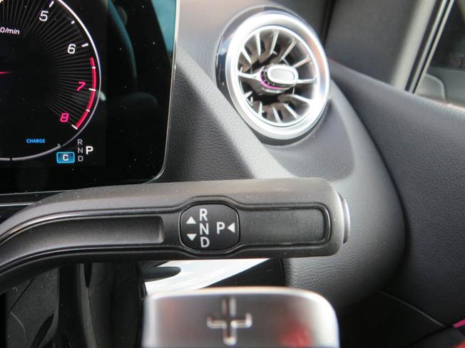 MERCEDES-BENZ B Class Photo 33