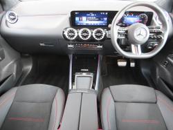 MERCEDES-BENZ B Class Photo 5