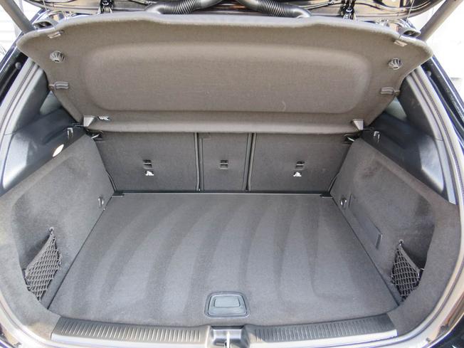 MERCEDES-BENZ B Class Photo 9