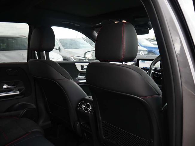 MERCEDES-BENZ B Class Photo 38