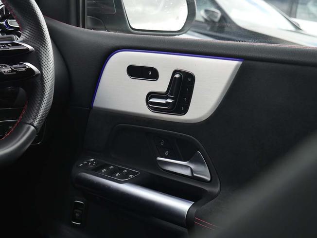 MERCEDES-BENZ B Class Photo 44
