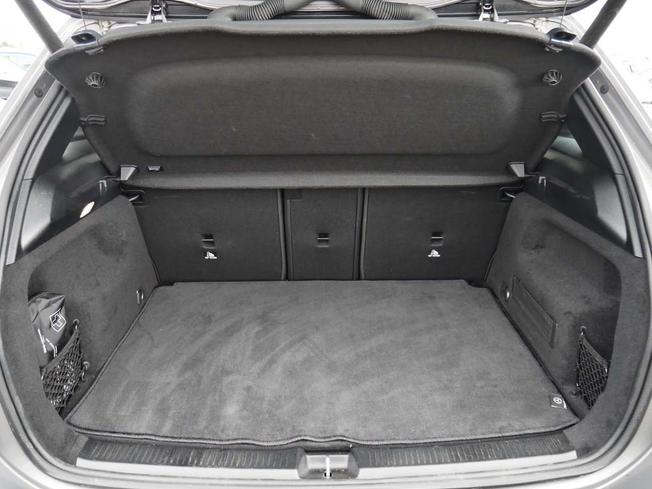 MERCEDES-BENZ B Class Photo 9