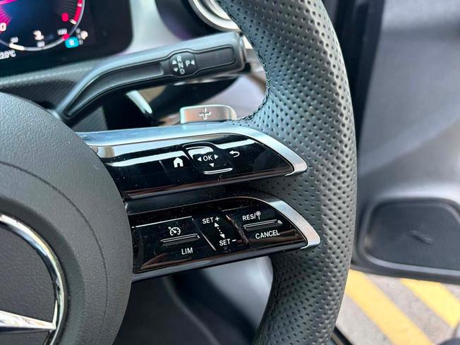 MERCEDES-BENZ CLA Class Photo 23