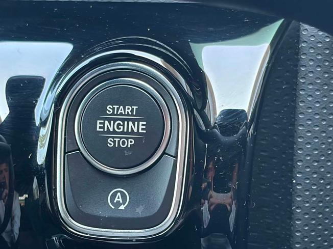 MERCEDES-BENZ CLA Class Photo 32