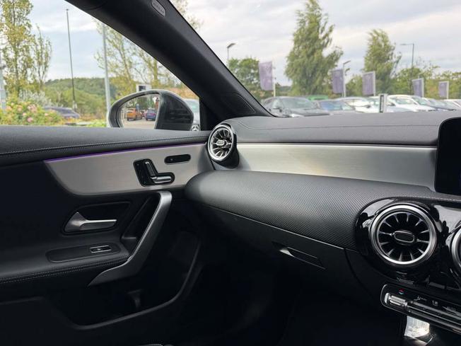 Mercedes-Benz Cla Class Photo 30
