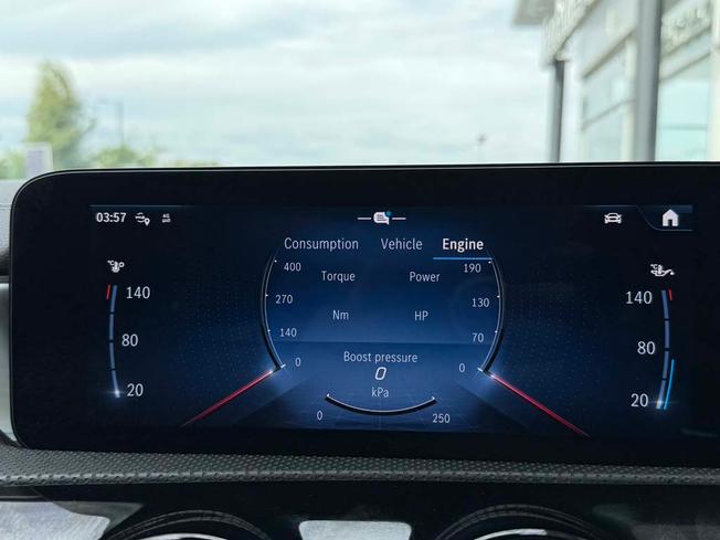 Mercedes-Benz Cla Class Photo 38