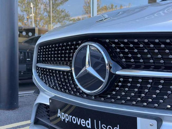 MERCEDES-BENZ CLA Class Photo 13