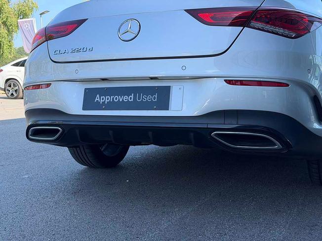 MERCEDES-BENZ CLA Class Photo 18