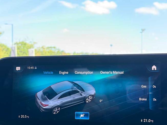 MERCEDES-BENZ CLA Class Photo 34