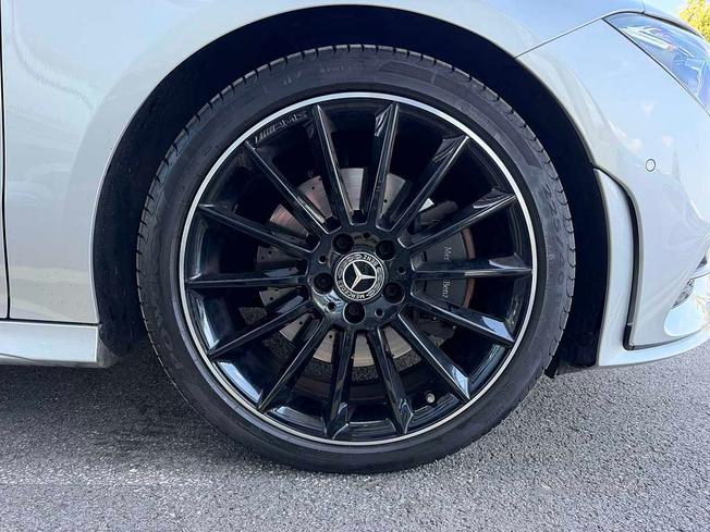 MERCEDES-BENZ CLA Class Photo 6