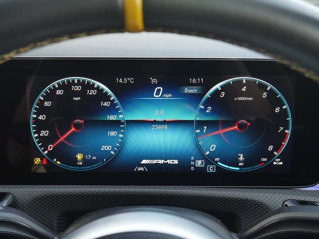 MERCEDES-BENZ Cla Class Photo 4