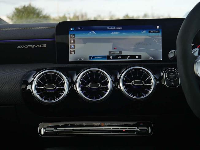 MERCEDES-BENZ Cla Class Photo 50