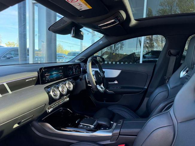 MERCEDES-BENZ CLA Class Photo 46