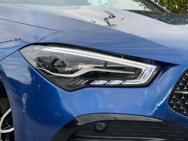 MERCEDES-BENZ Cla Class Photo 14