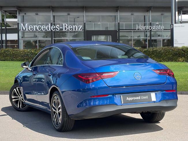 MERCEDES-BENZ CLA Class Photo 2