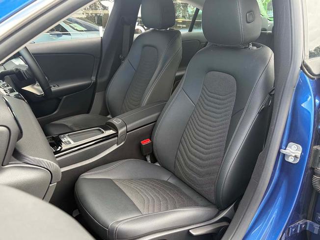 MERCEDES-BENZ CLA Class Photo 38