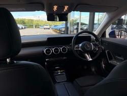 MERCEDES-BENZ CLA Class Photo 5