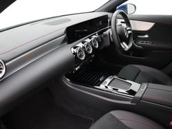 MERCEDES-BENZ CLA Class Photo 3