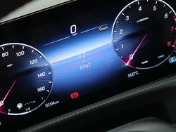 MERCEDES-BENZ CLA Class Photo 4
