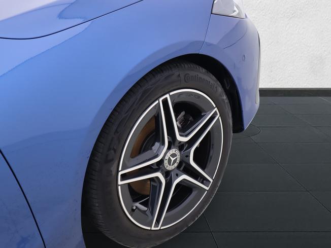 MERCEDES-BENZ CLA Class Photo 6