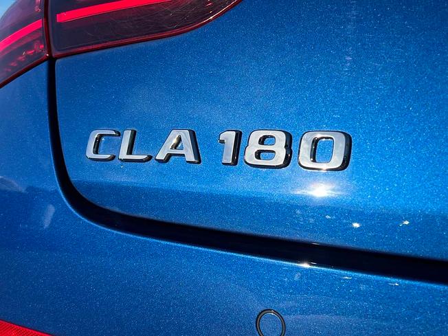 MERCEDES-BENZ CLA Class Photo 13