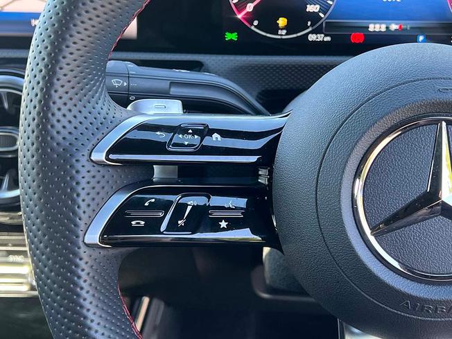 MERCEDES-BENZ CLA Class Photo 15