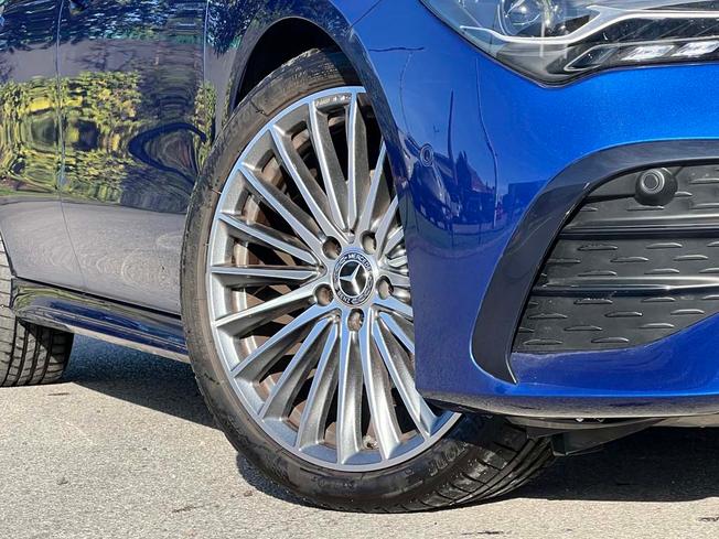 MERCEDES-BENZ CLA Class Photo 6