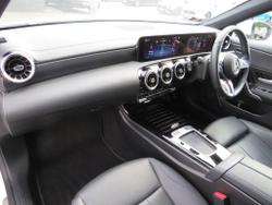 MERCEDES-BENZ CLA Class Photo 3