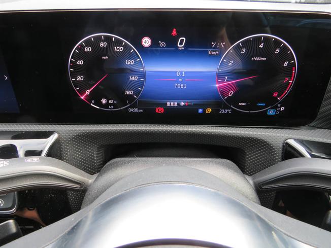MERCEDES-BENZ CLA Class Photo 4