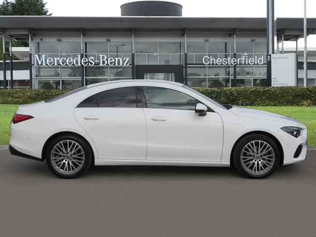 MERCEDES-BENZ CLA Class Photo 7