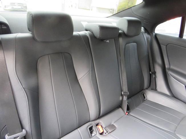 MERCEDES-BENZ CLA Class Photo 8