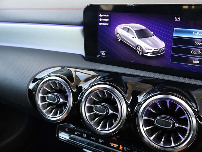 MERCEDES-BENZ CLA Class Photo 45