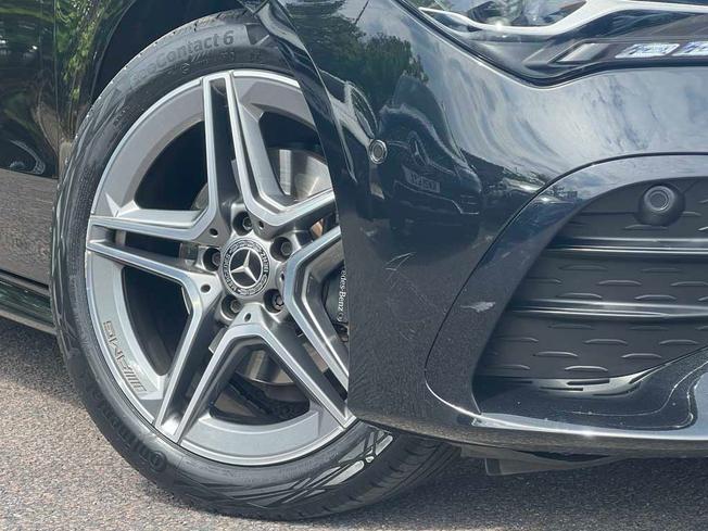 MERCEDES-BENZ CLA Class Photo 14