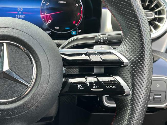 MERCEDES-BENZ CLA Class Photo 22