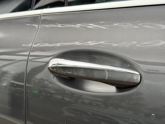 MERCEDES-BENZ CLA Class Photo 16