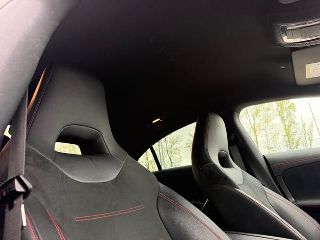 MERCEDES-BENZ CLA Class Photo 40