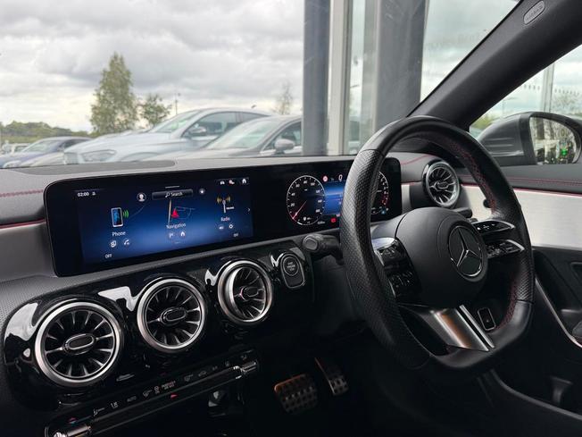 MERCEDES-BENZ CLA Class Photo 43
