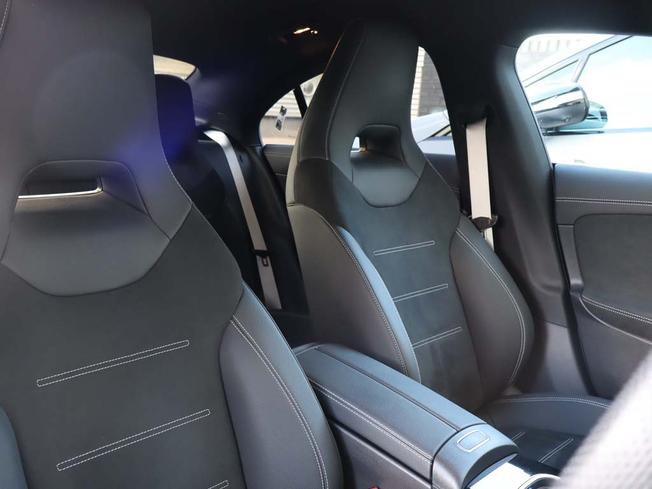 MERCEDES-BENZ CLA Class Photo 19