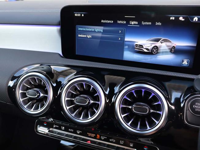 MERCEDES-BENZ CLA Class Photo 47