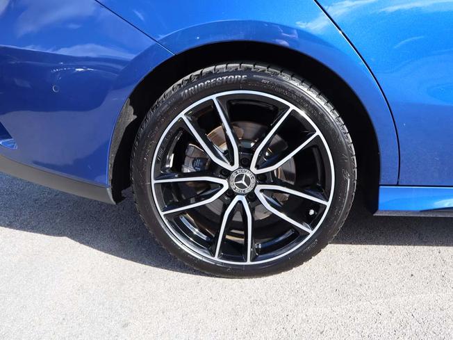 MERCEDES-BENZ CLA Class Photo 6