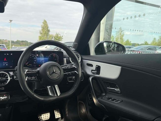 MERCEDES-BENZ CLA Class Photo 39