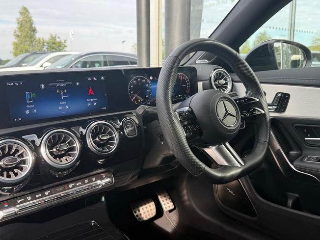 MERCEDES-BENZ CLA Class Photo 41