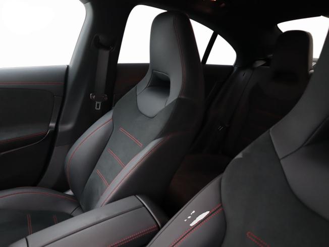 MERCEDES-BENZ CLA Class Photo 20
