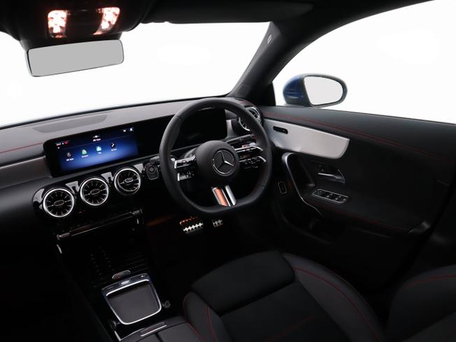 MERCEDES-BENZ CLA Class Photo 23